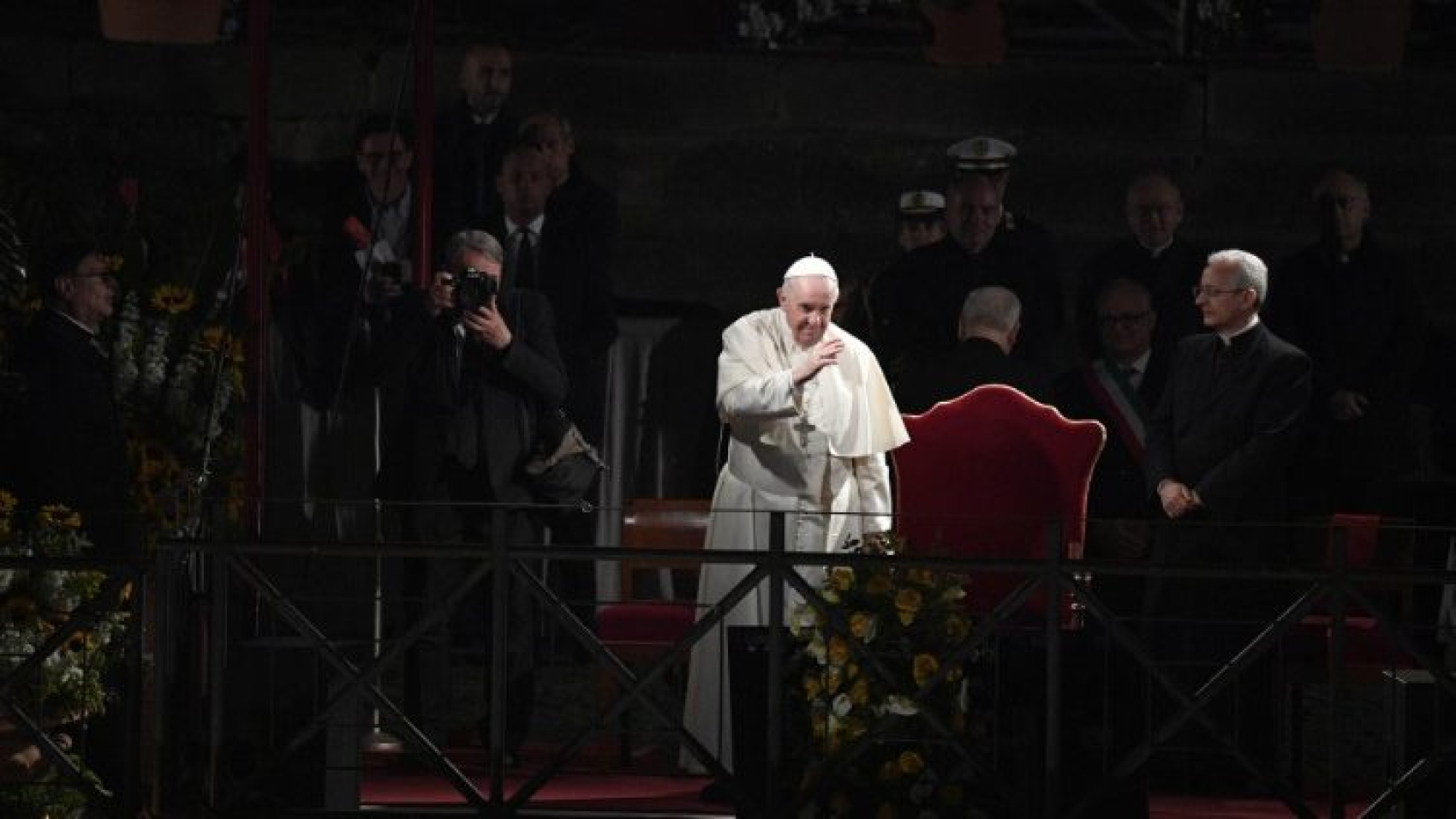 Estas son las meditaciones del Papa para el Vía Crucis en el Coliseo