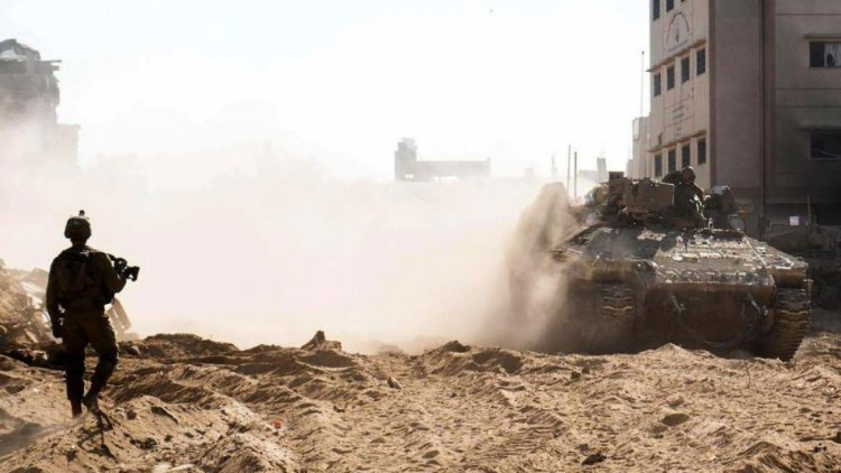 Diecisiete muertos en ataques israelíes contra la Franja de Gaza