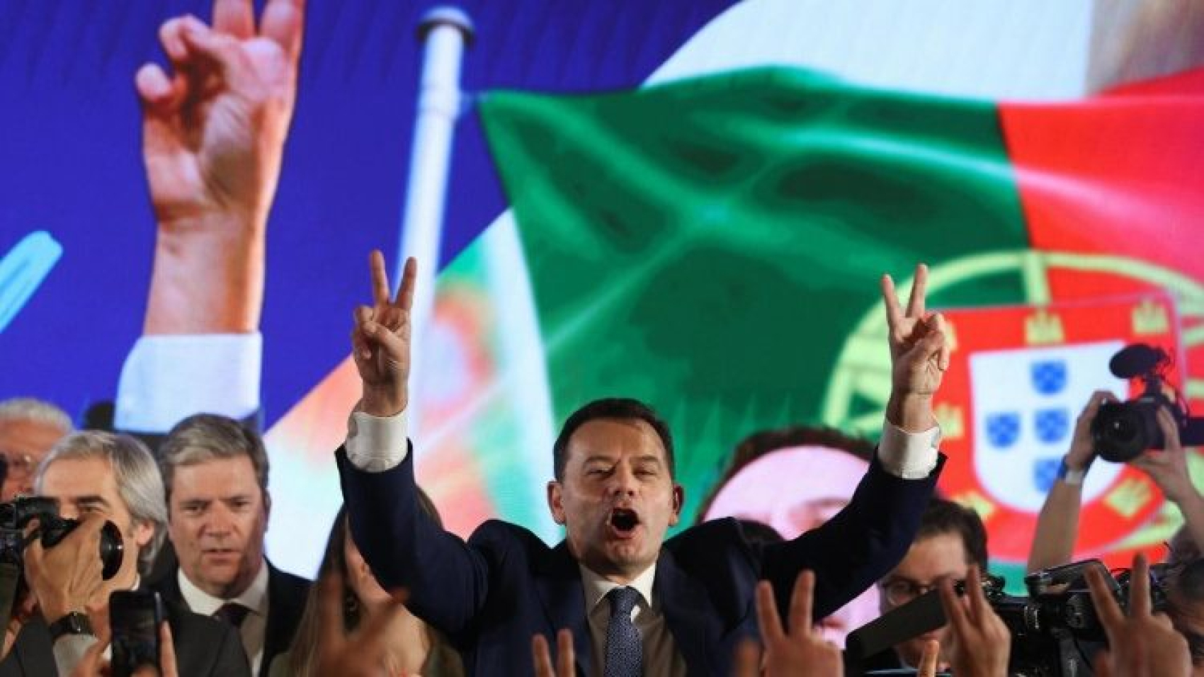 Elecciones en Portugal: la derecha gana por un estrecho margen