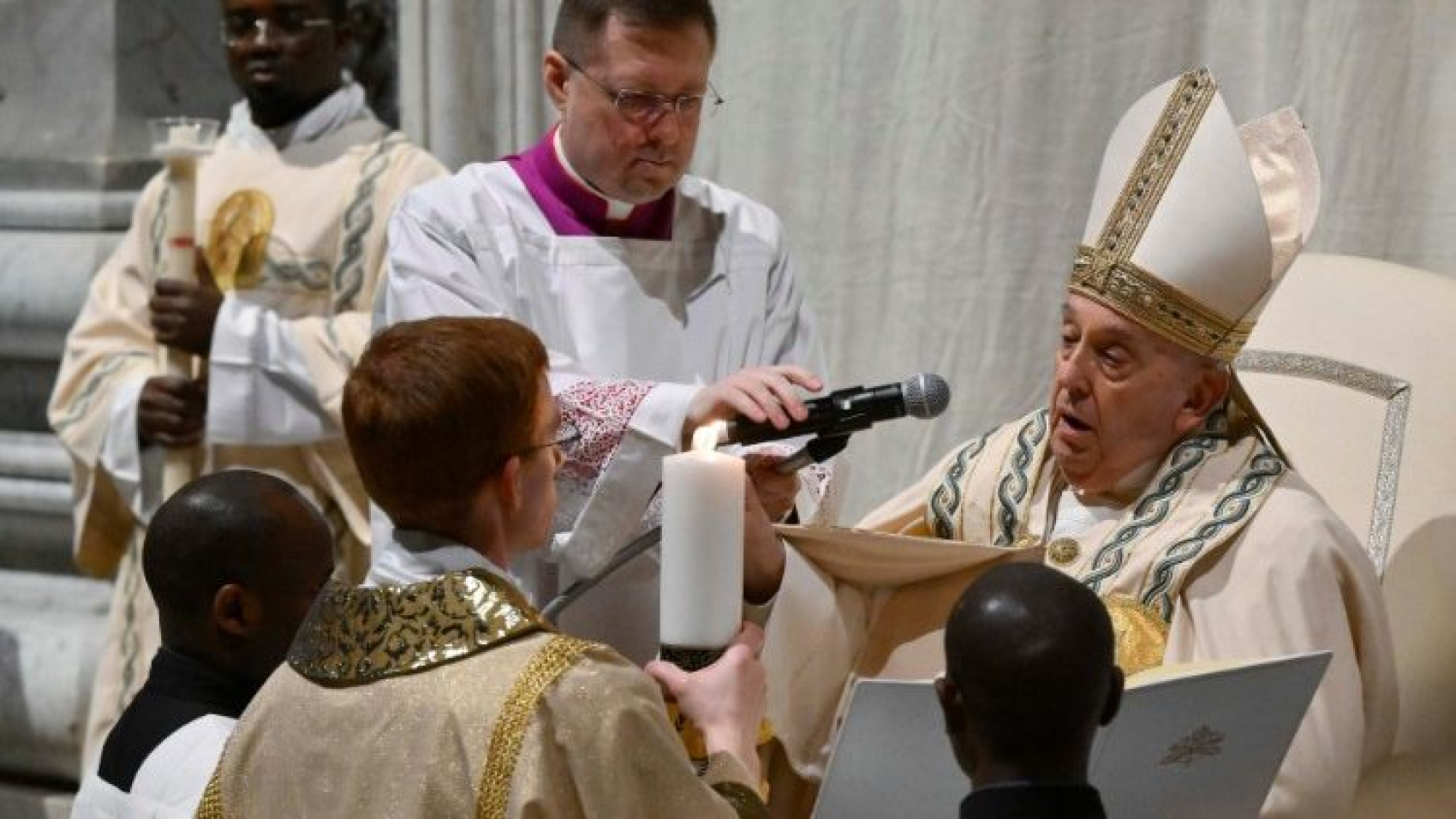 Francisco: Con Jesús, ninguna tumba podrá encerrar la alegría de vivir