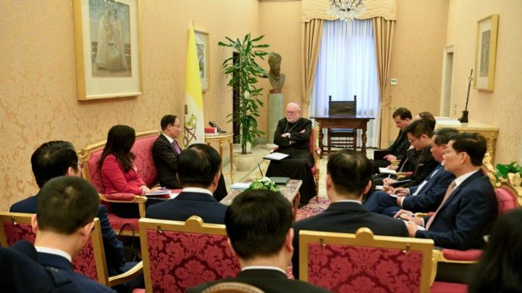 Monseñor Gallagher de visita en Vietnam
