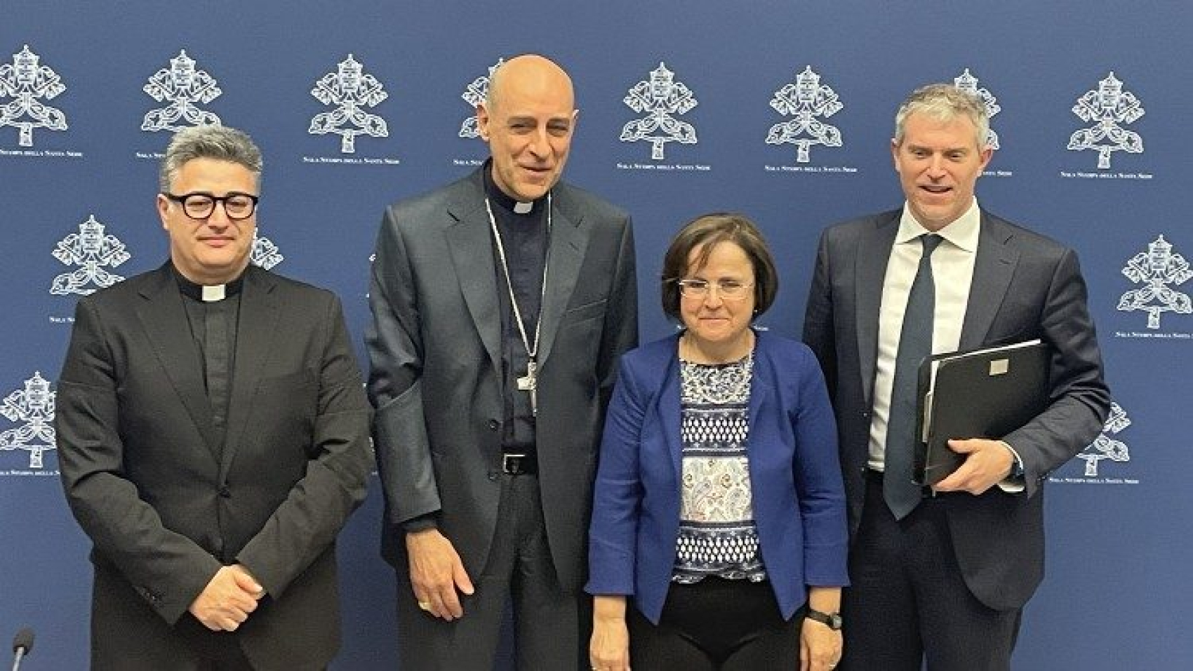 Fernández: Despenalizar los delitos contra la homosexualidad