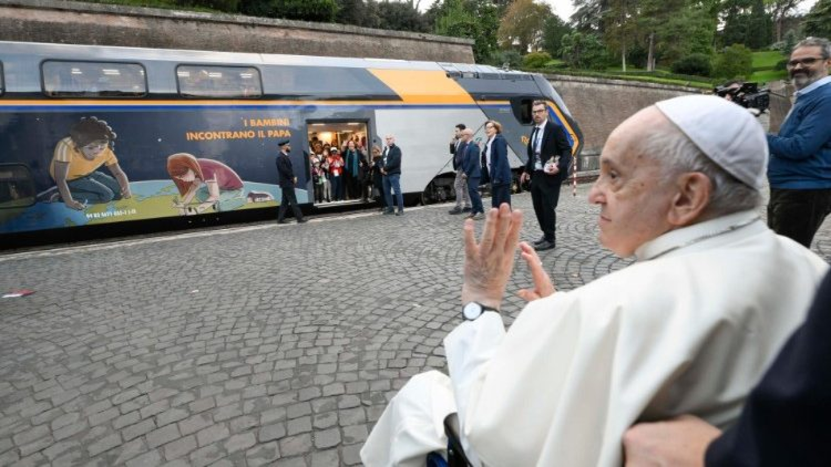 El Papa: Me encantaba viajar en el transporte público para estar en medio de la gente