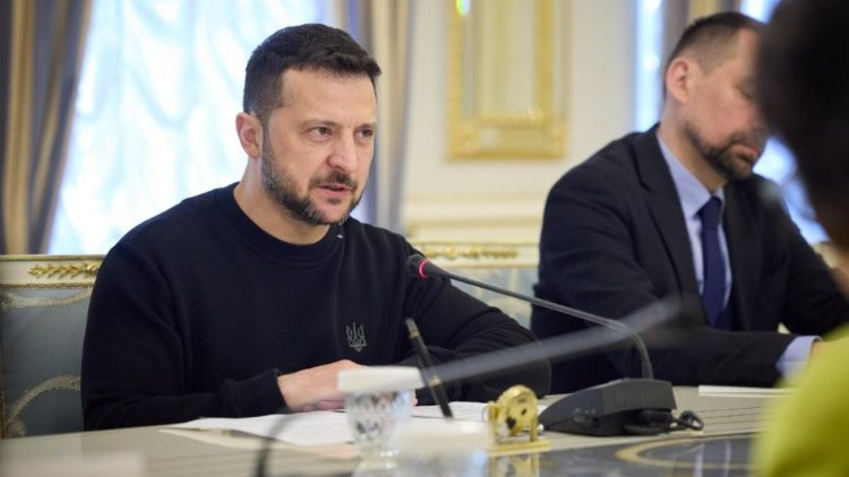 Ucrania, expira el mandato de Zelenski, pero el presidente sigue en funciones