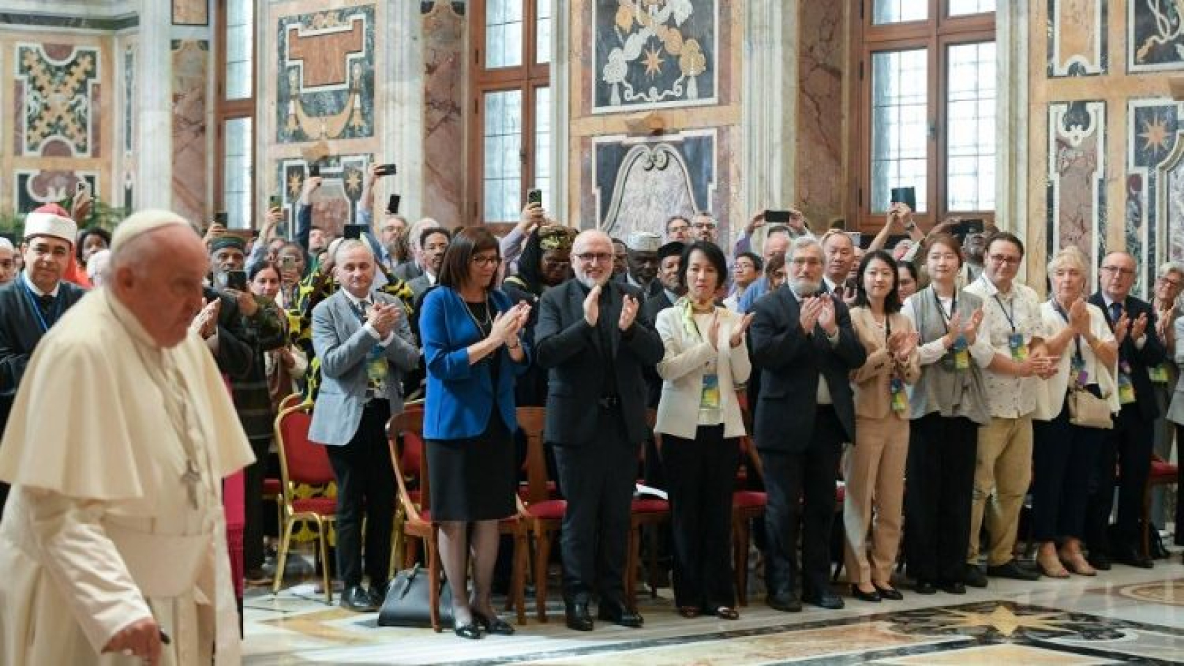 El Papa: Hay que promover el diálogo interreligioso para la paz