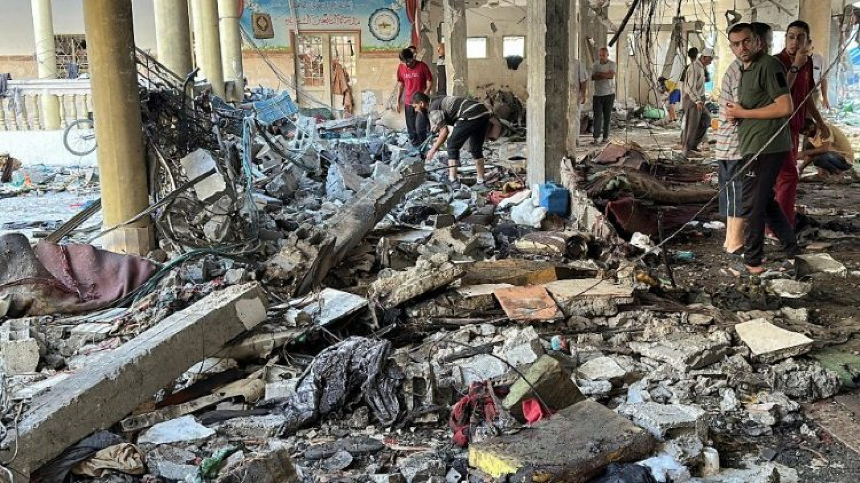 Masacre en Gaza: Un ataque israelí mata a 100 personas refugiadas en una escuela