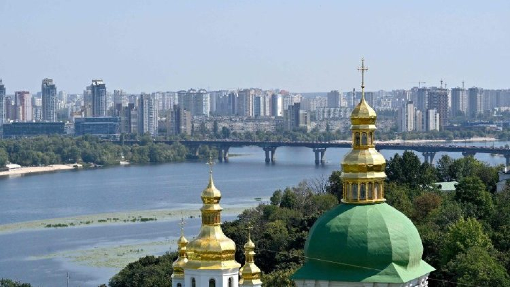 Ucraina: Parlamento prohibe la Iglesia vinculada con el Patriarcado de Moscú