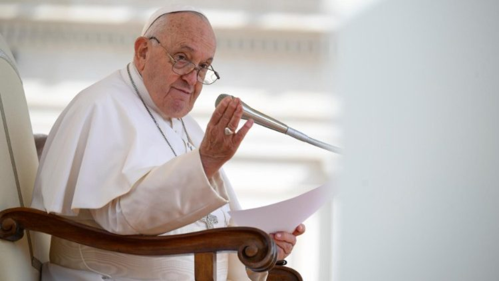 El Papa Francisco suspende sus audiencias por un “estado gripal leve”
