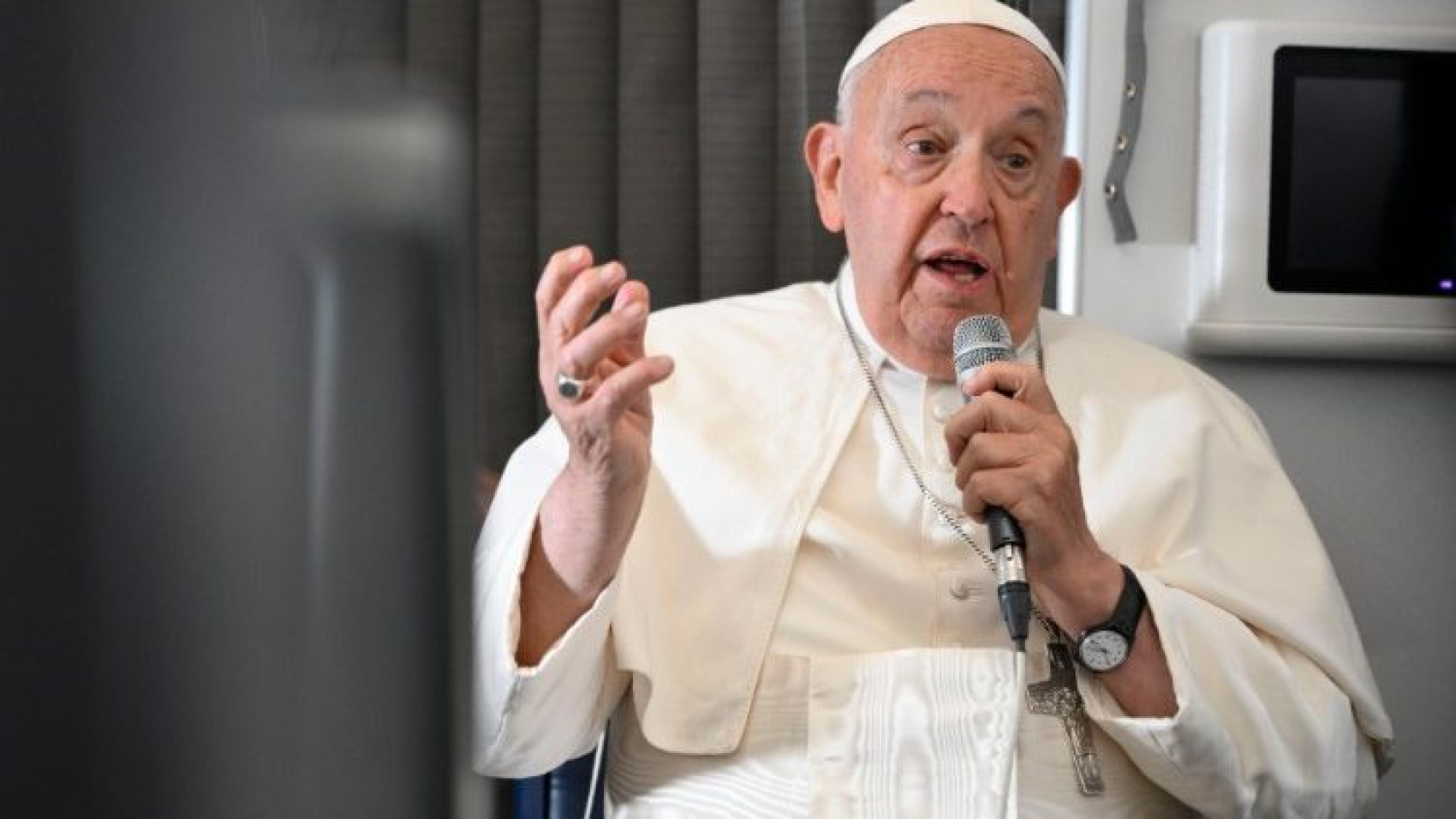 Francisco: Hay que «desarmar» la comunicación